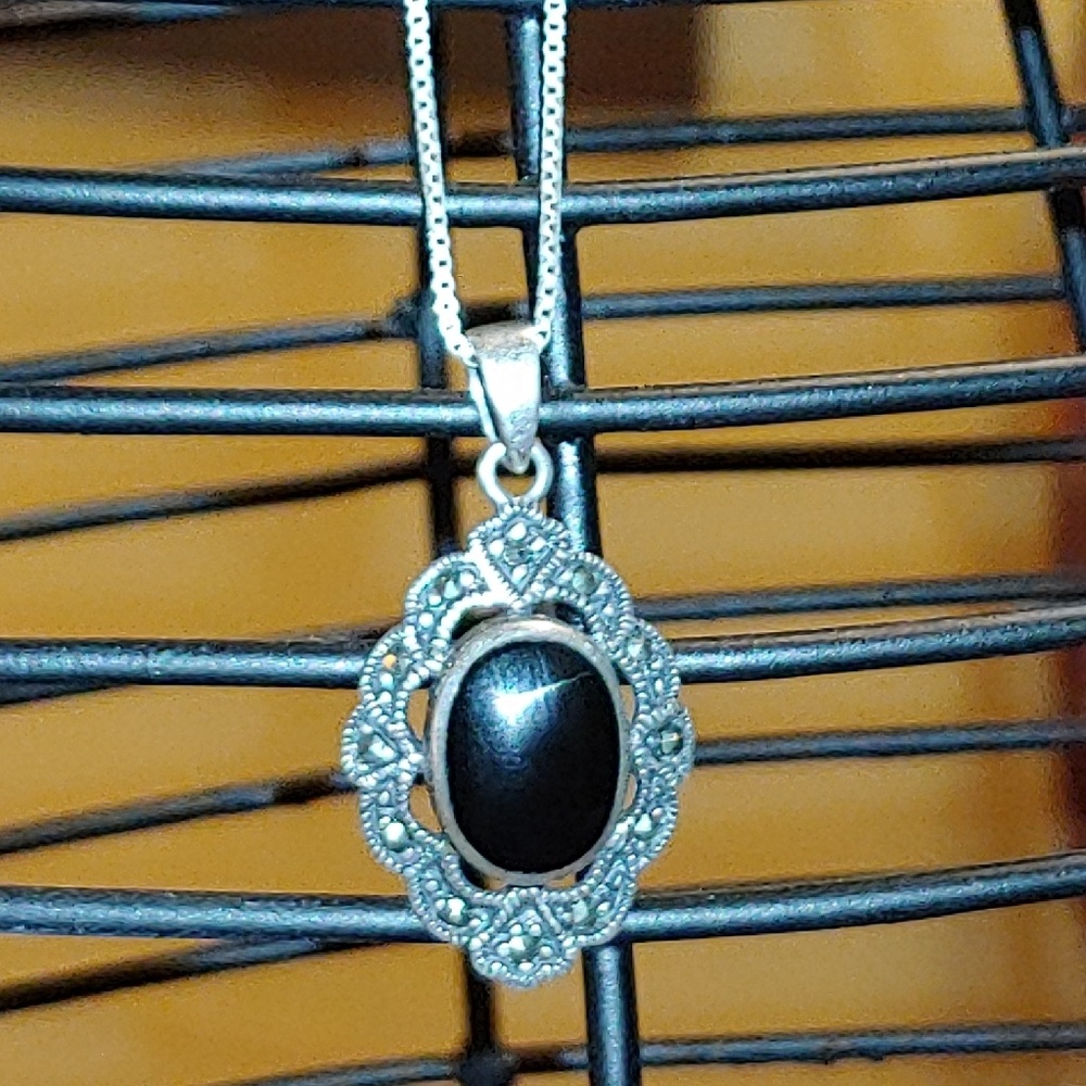 Antique onyx and 925 pendant